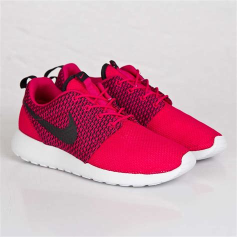 nike rosh run pink weiß|roshe shoes goat.